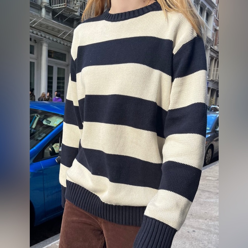 Brandy Melville Brianna Sweater